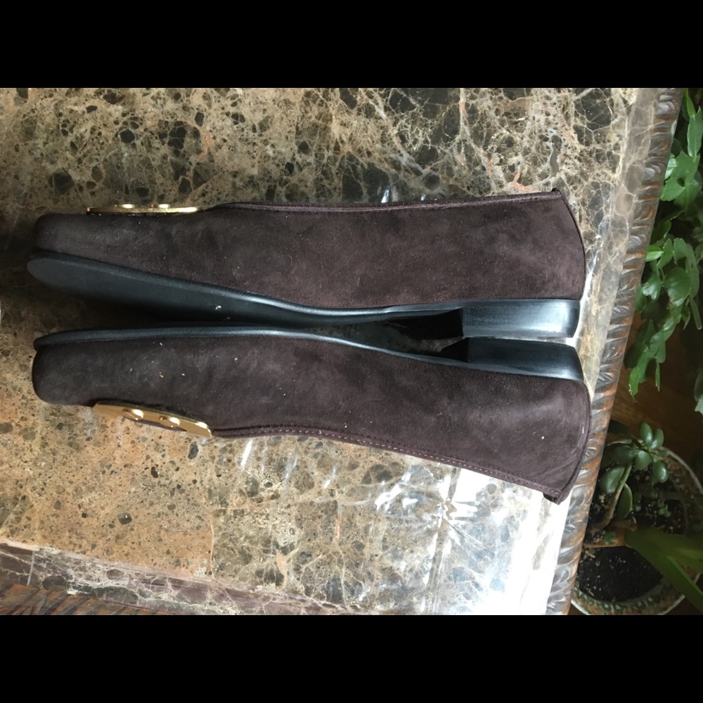 Shoes - Picture 4 of 7